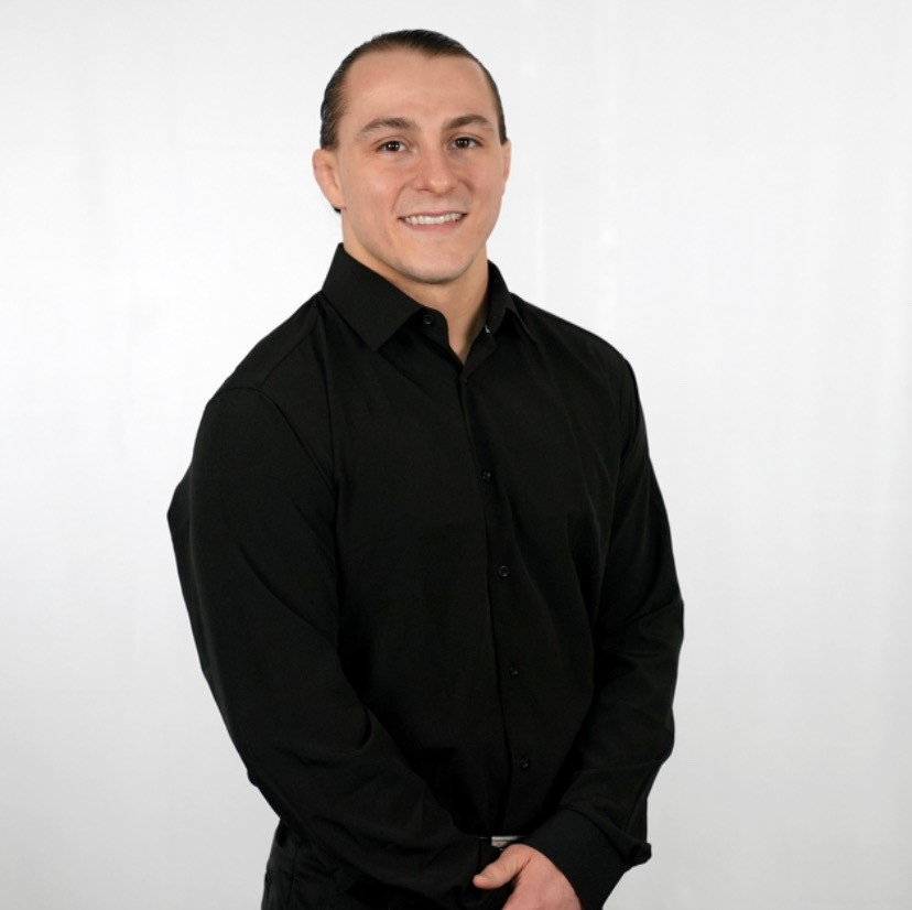 Drew Dickson headshot